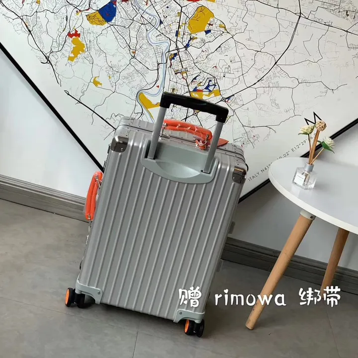 スーパーコピー リモワ スーツケース