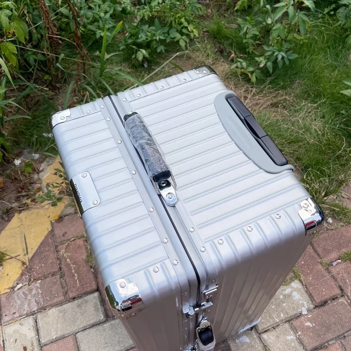 スーパーコピー シチズン スーツケース