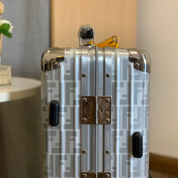 スーパーコピー シチズン スーツケース