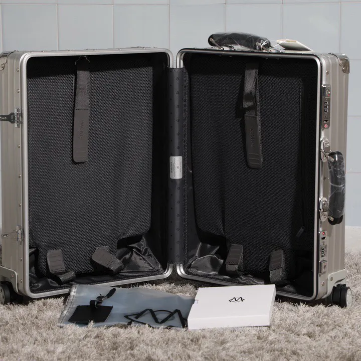 スーパーコピー リモワ スーツケース