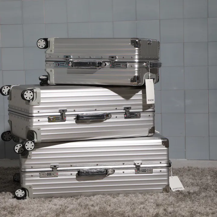 スーパーコピー リモワ スーツケース