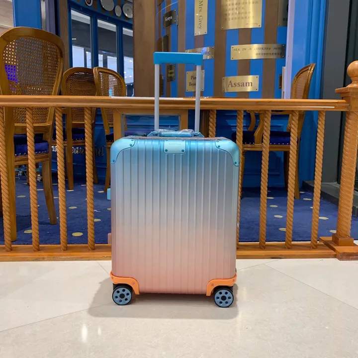 スーパーコピー リモワ スーツケース