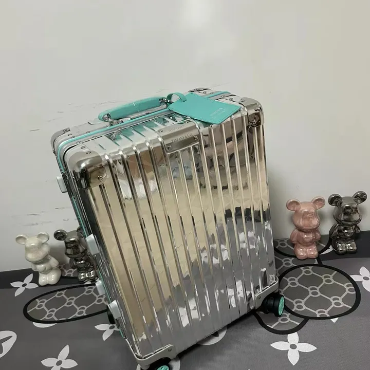 スーパーコピー リモワ スーツケース