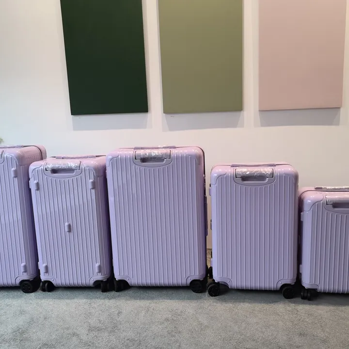 スーパーコピー リモワ スーツケース