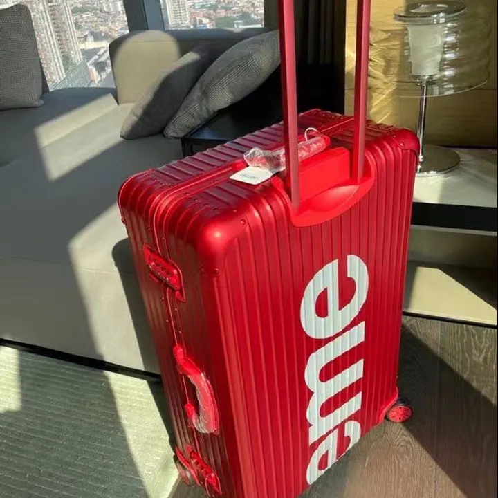 スーパーコピー リモワ スーツケース