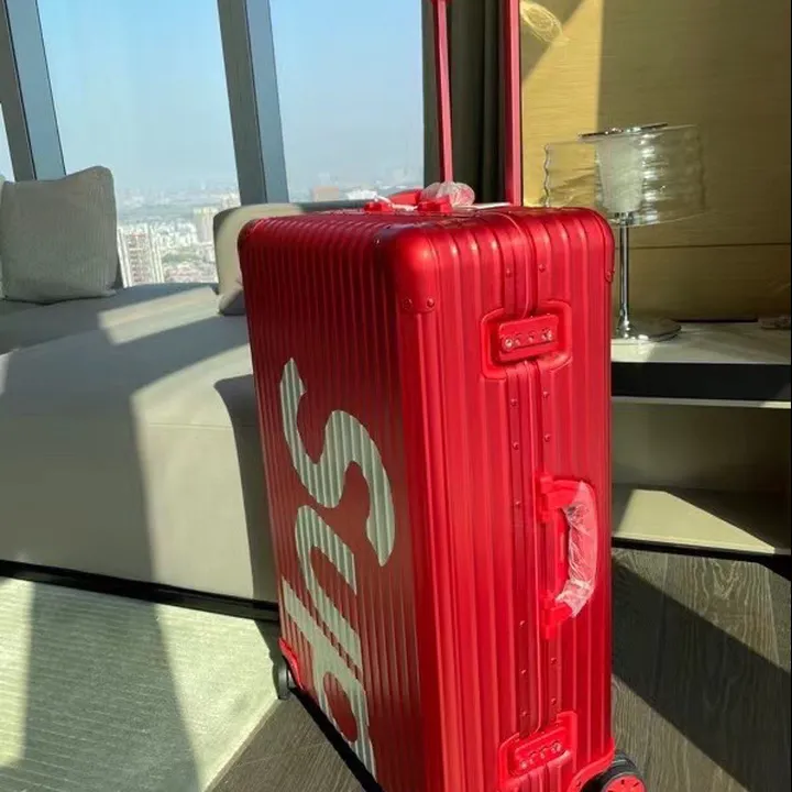 スーパーコピー リモワ スーツケース