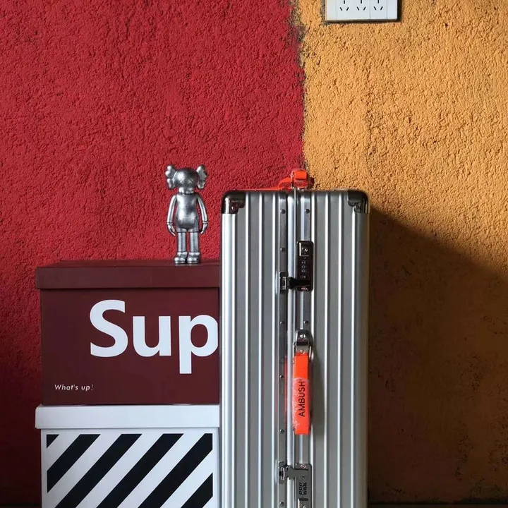 スーパーコピー リモワ スーツケース