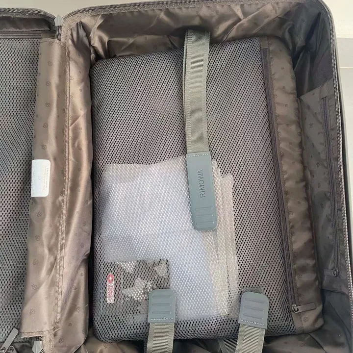 スーパーコピー リモワ スーツケース