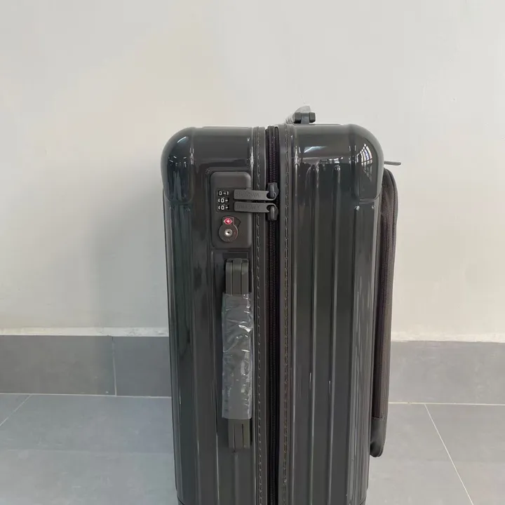 スーパーコピー リモワ スーツケース