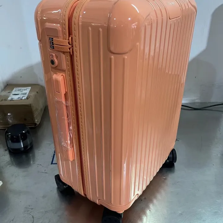 スーパーコピー リモワ スーツケース