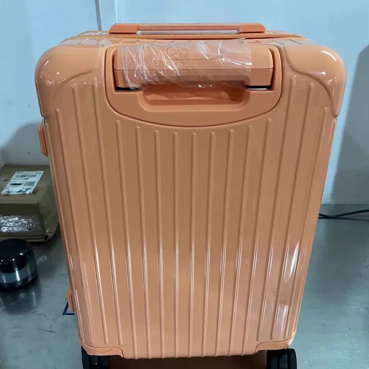 スーパーコピー リモワ スーツケース