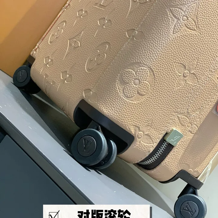 スーパーコピー ルイヴィトン スーツケース