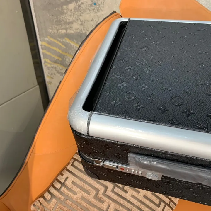 スーパーコピー ルイヴィトン スーツケース