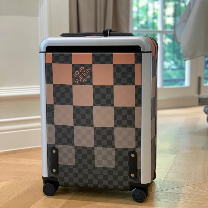 スーパーコピー ルイヴィトン スーツケース