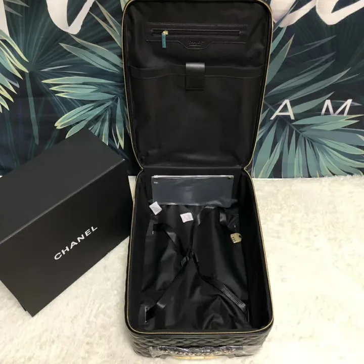 スーパーコピー シャネル スーツケース