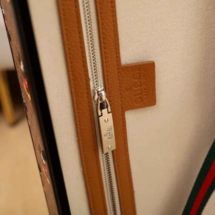 スーパーコピー グッチ スーツケース