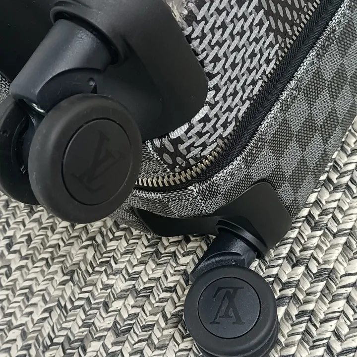 スーパーコピー ルイヴィトン スーツケース