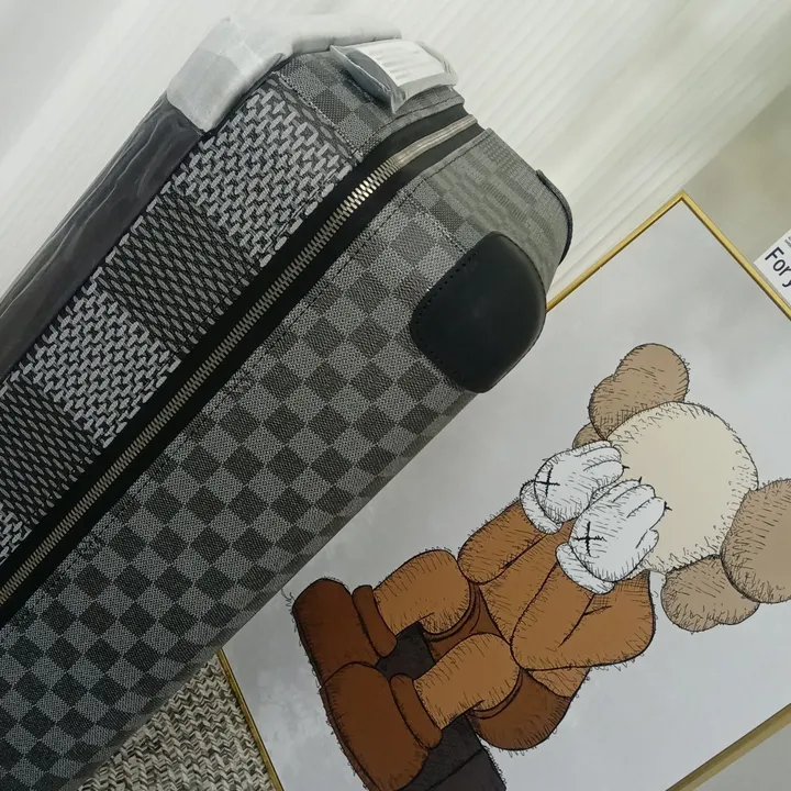 スーパーコピー ルイヴィトン スーツケース