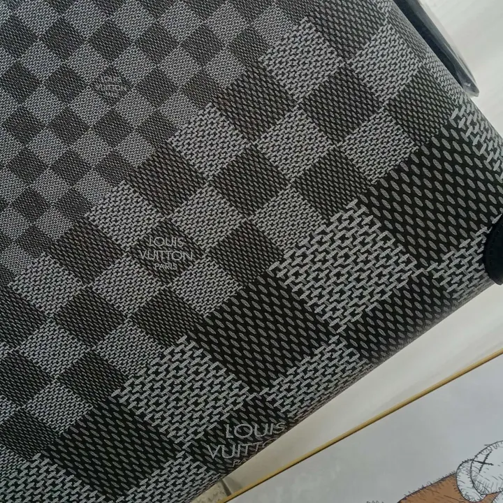 スーパーコピー ルイヴィトン スーツケース