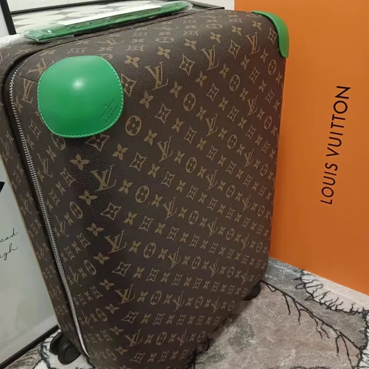 スーパーコピー ルイヴィトン スーツケース