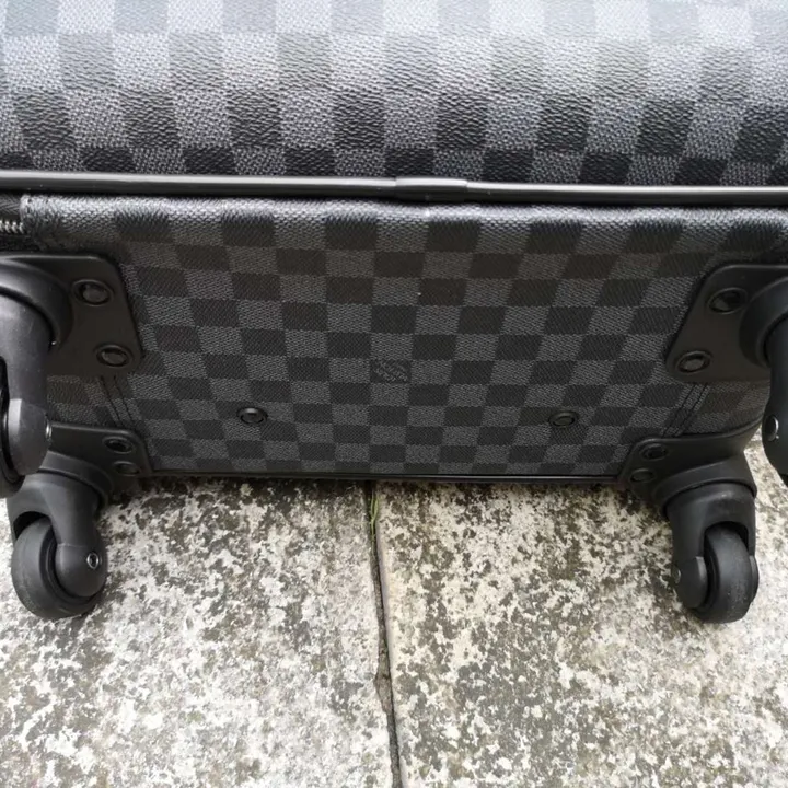 スーパーコピー ルイヴィトン スーツケース