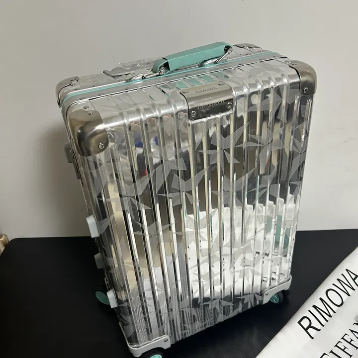 スーパーコピー ティファニー スーツケース