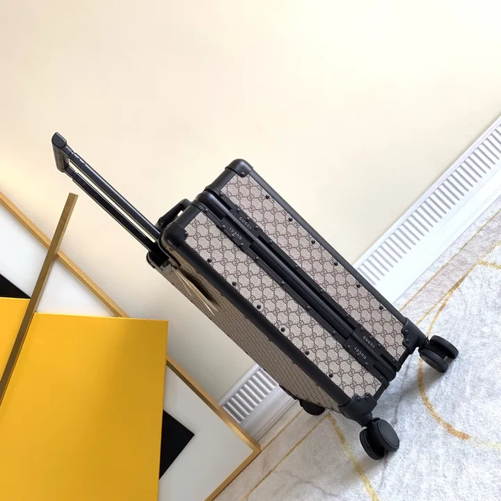 スーパーコピー グッチ スーツケース