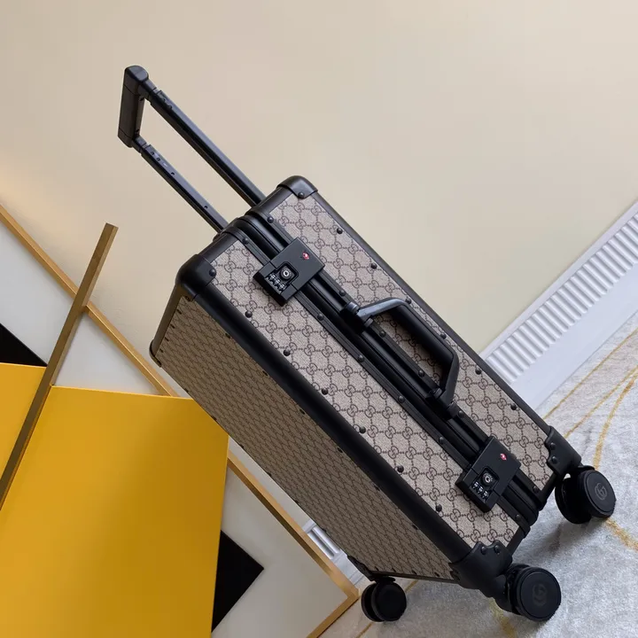 スーパーコピー グッチ スーツケース
