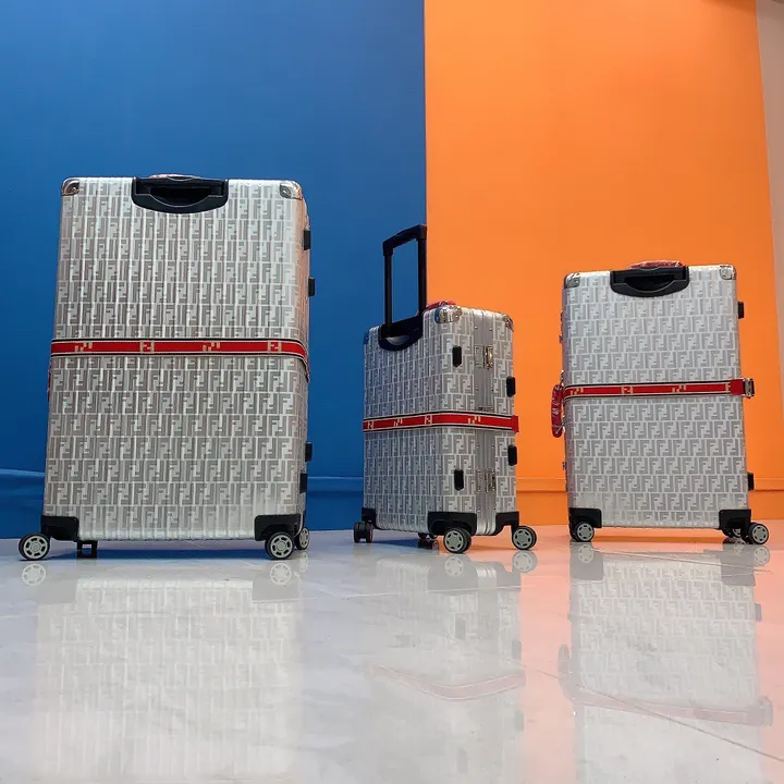 スーパーコピー ディオール スーツケース