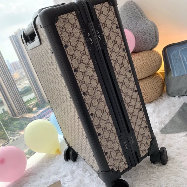 スーパーコピー グッチ スーツケース