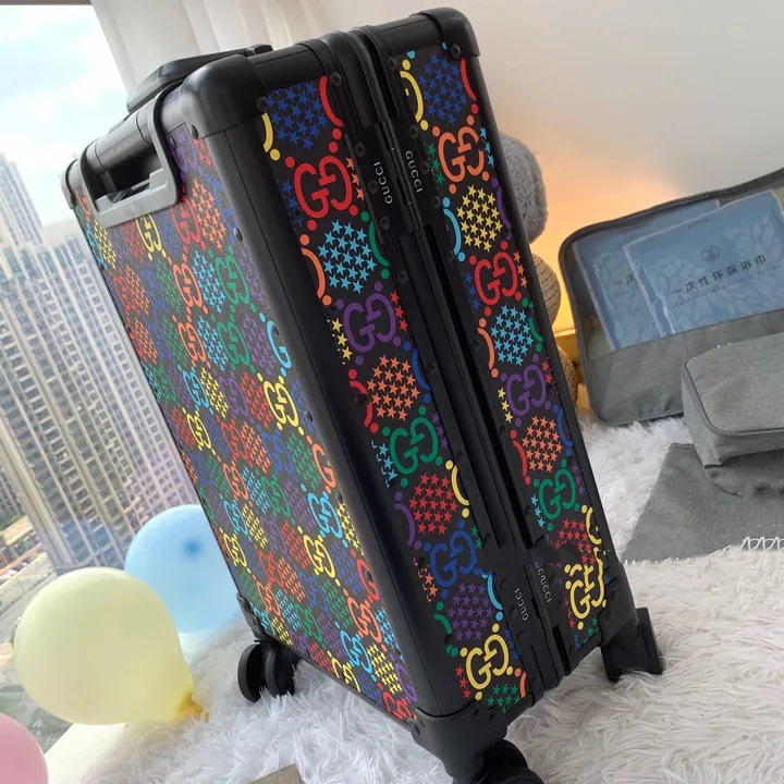 スーパーコピー グッチ スーツケース