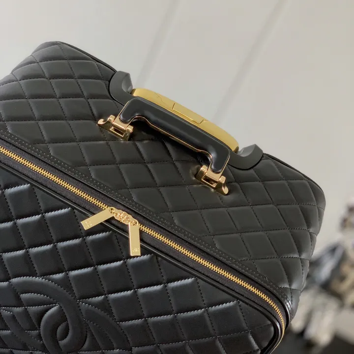 スーパーコピー シャネル スーツケース