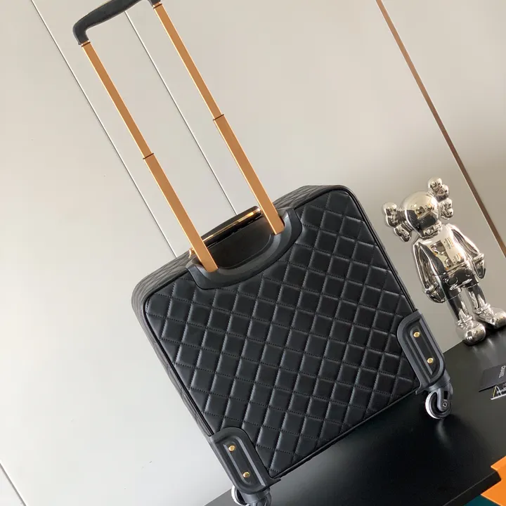 スーパーコピー シャネル スーツケース