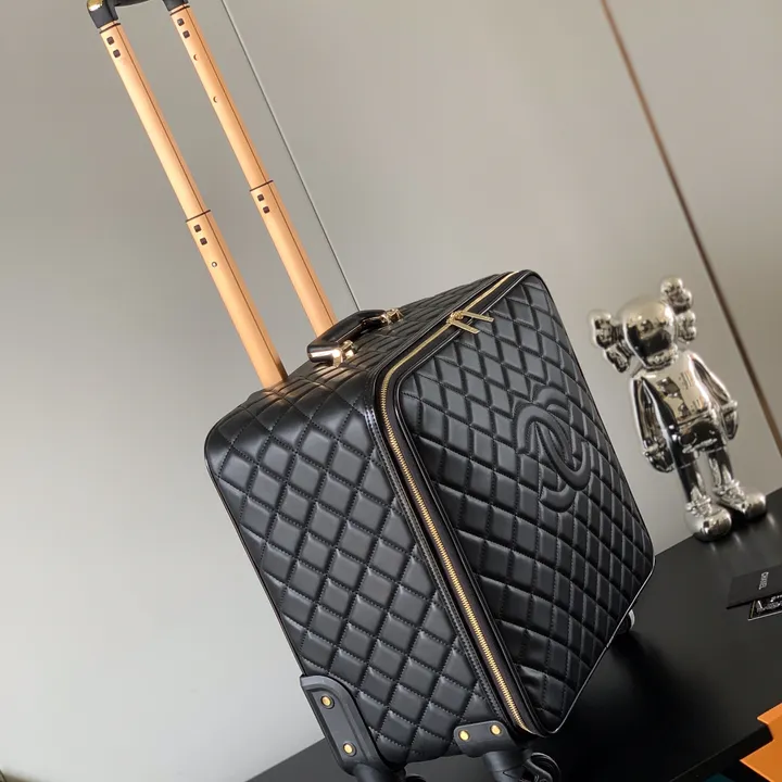 スーパーコピー シャネル スーツケース