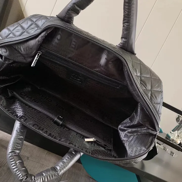 スーパーコピー シャネル スーツケース