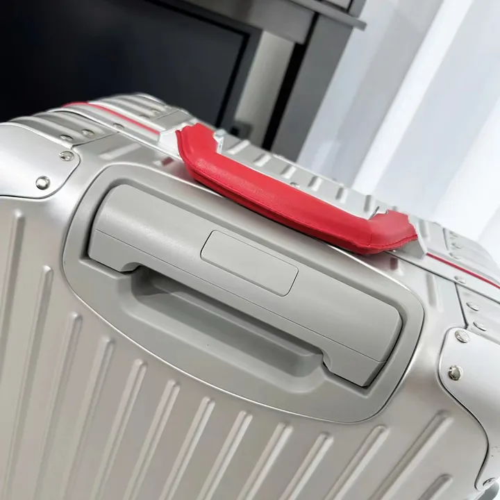 スーパーコピー リモワ スーツケース