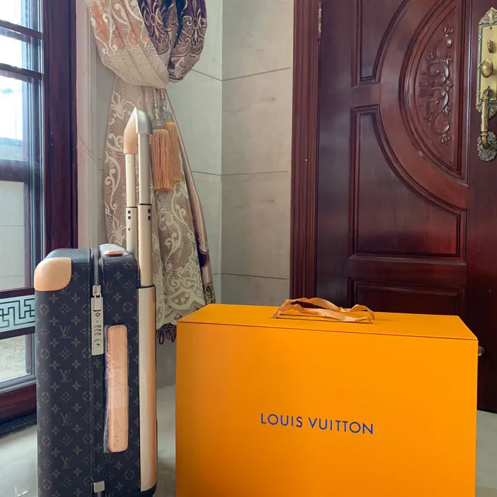 スーパーコピー ルイヴィトン スーツケース