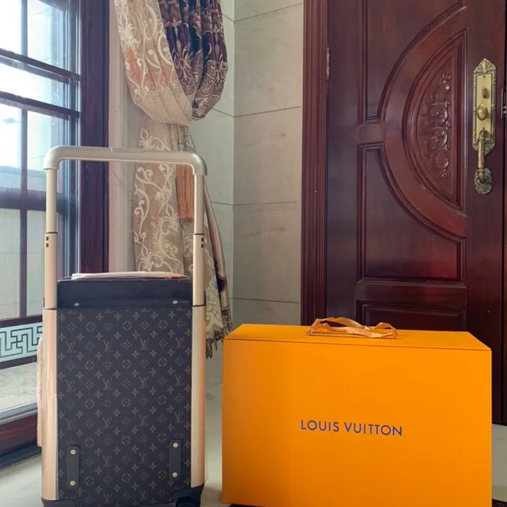 スーパーコピー ルイヴィトン スーツケース