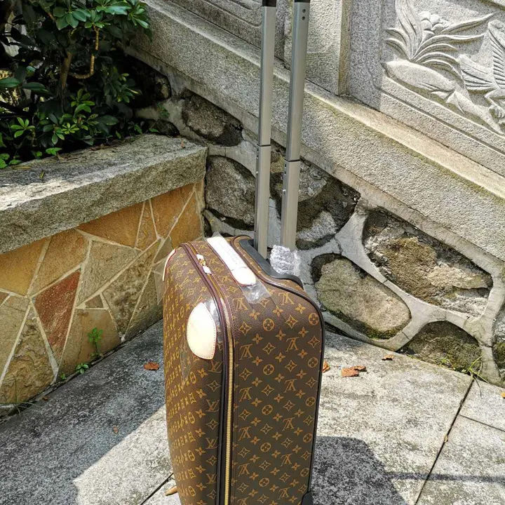 スーパーコピー ルイヴィトン スーツケース