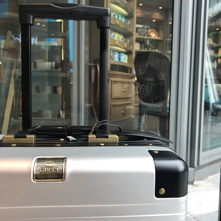 スーパーコピー グッチ スーツケース