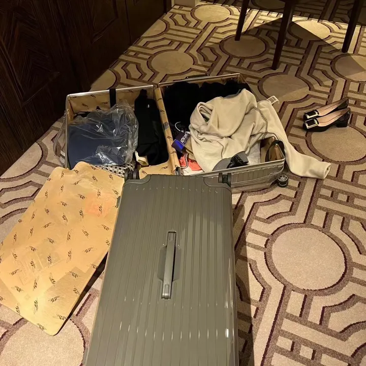 スーパーコピー リモワ スーツケース