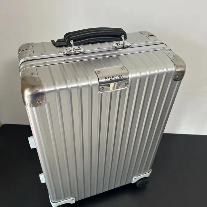 スーパーコピー リモワ スーツケース