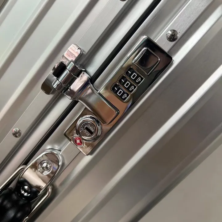 スーパーコピー リモワ スーツケース