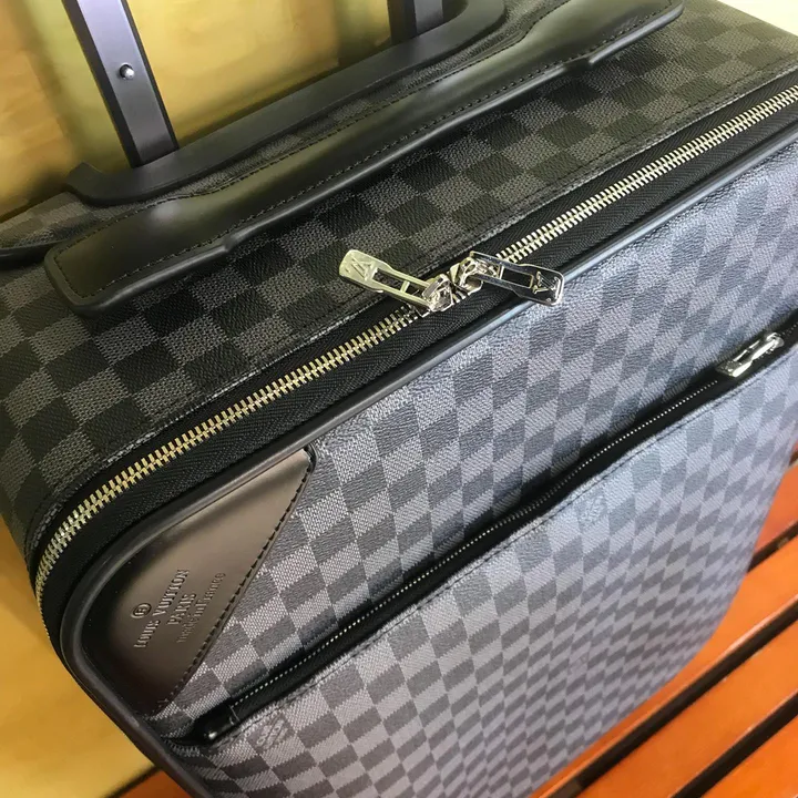 スーパーコピー ルイヴィトン スーツケース