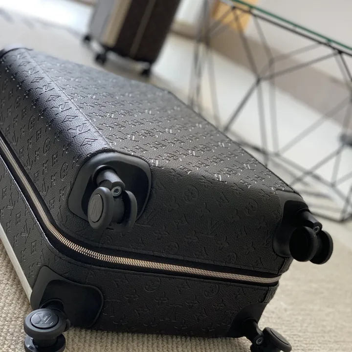 スーパーコピー ルイヴィトン スーツケース