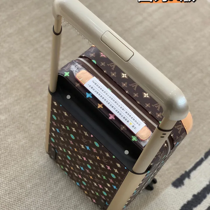 スーパーコピー ルイヴィトン スーツケース