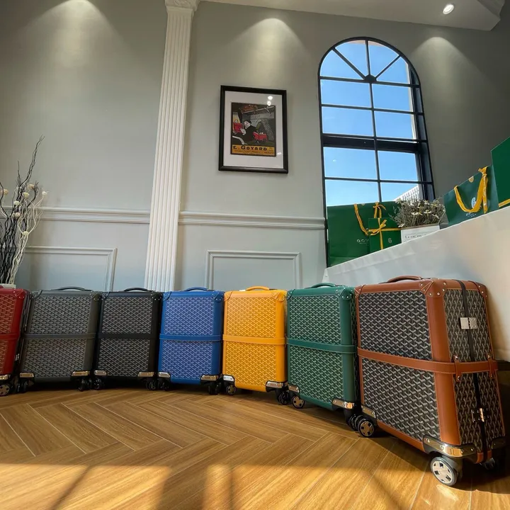 スーパーコピー フェンディ スーツケース