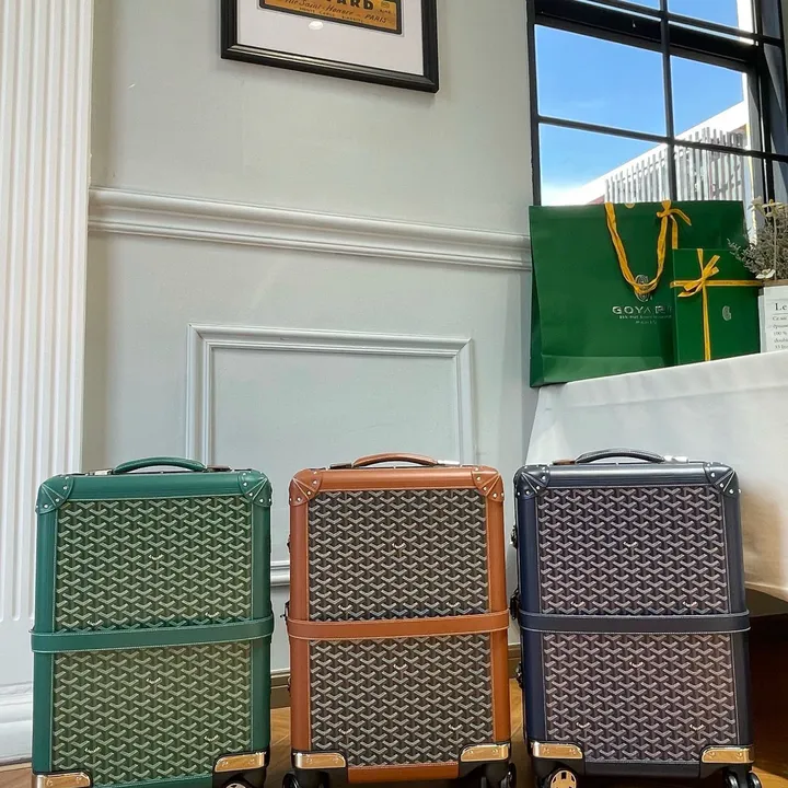 スーパーコピー フェンディ スーツケース