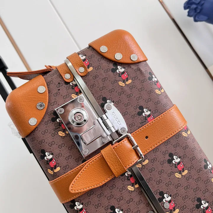 スーパーコピー グッチ スーツケース