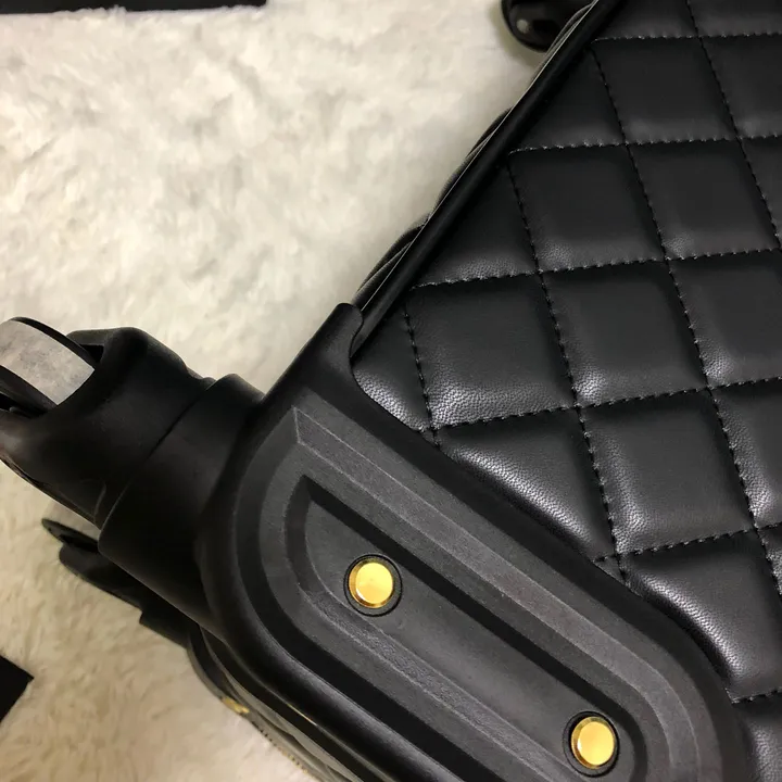 スーパーコピー シャネル スーツケース